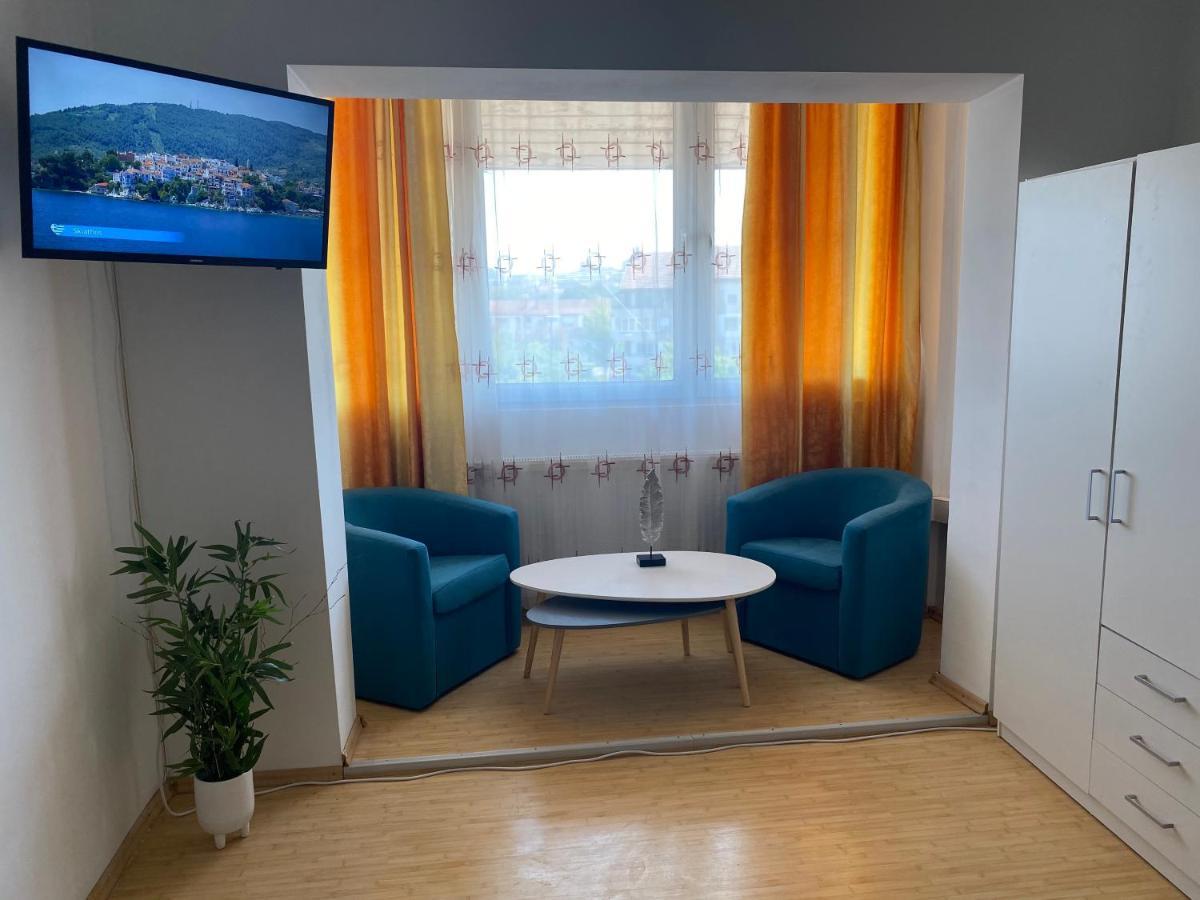 Ferienwohnung PAV- Nihil sine Deo Hunedoara Exterior foto